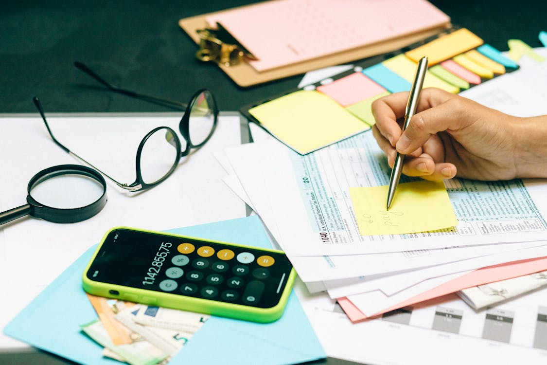 From Data Entry to E-File: How Modern Payroll Software Streamlines Tax Forms